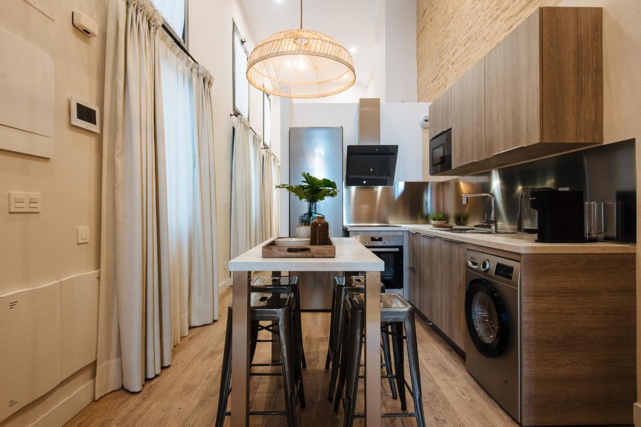 La Silleria De Triana By Magno Apartments Севиля Екстериор снимка