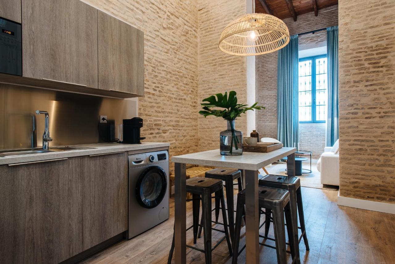 La Silleria De Triana By Magno Apartments Севиля Екстериор снимка