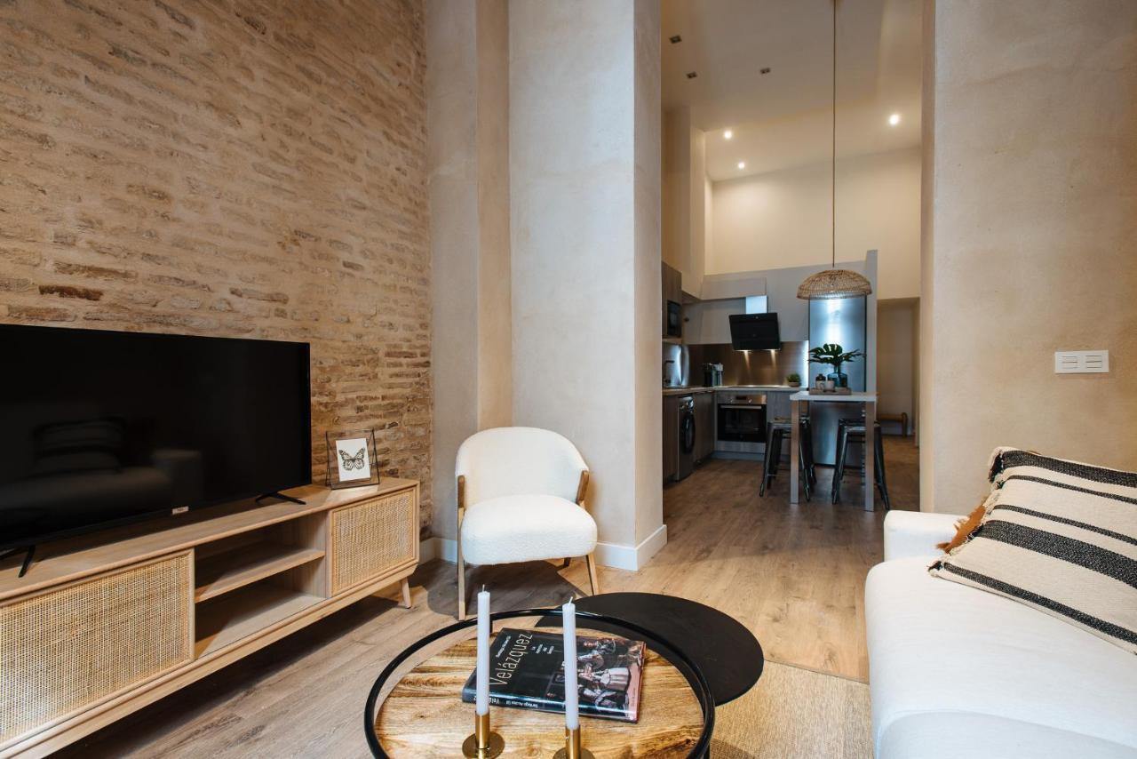 La Silleria De Triana By Magno Apartments Севиля Екстериор снимка