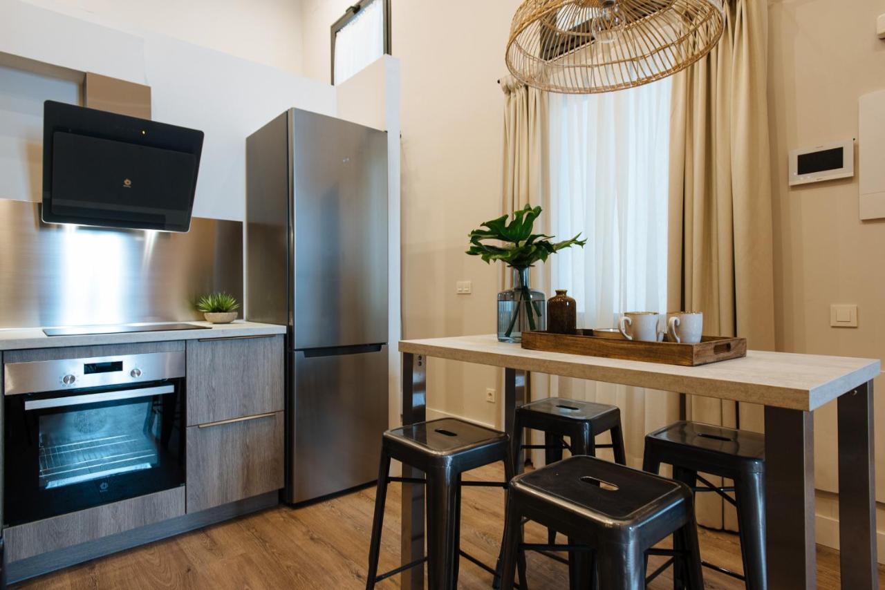La Silleria De Triana By Magno Apartments Севиля Екстериор снимка