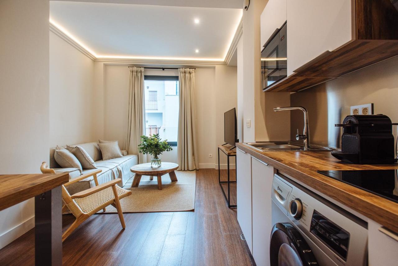 La Silleria De Triana By Magno Apartments Севиля Екстериор снимка