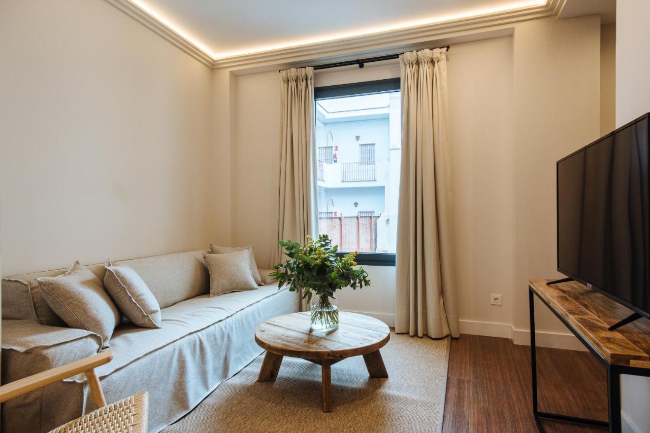 La Silleria De Triana By Magno Apartments Севиля Екстериор снимка