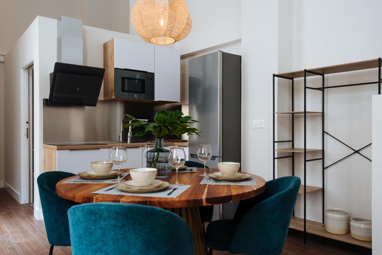 La Silleria De Triana By Magno Apartments Севиля Екстериор снимка